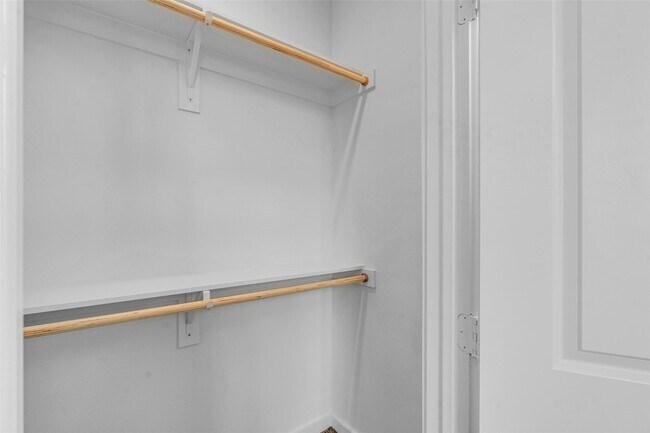 Building Photo - 1527A Crossbar Dr