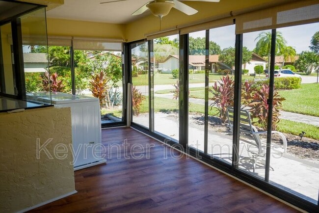 Building Photo - 4779 Lakewood Blvd