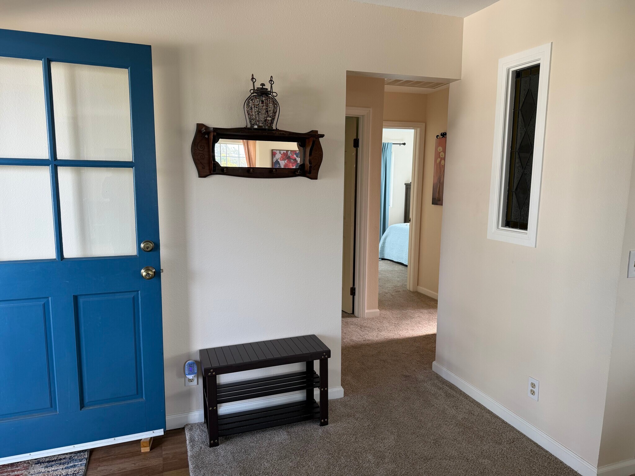 Front door into hallway with 2 bedrooms and bathroom - 14902 Eastwood Ave