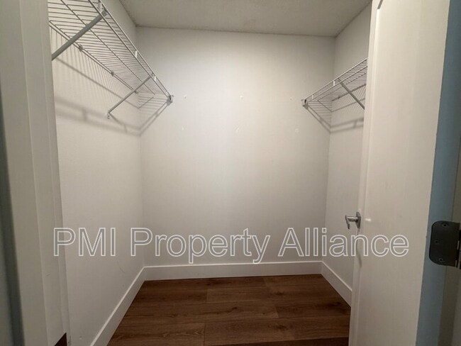 Building Photo - 2300 Elizabeth Ave