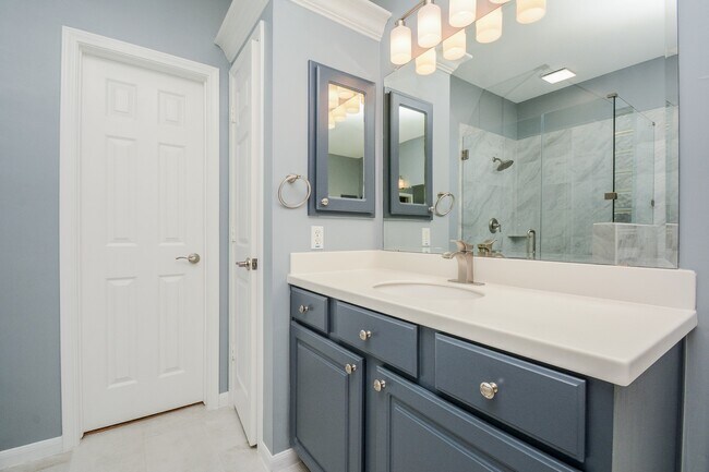 Building Photo - 22303 Bridgehaven Dr
