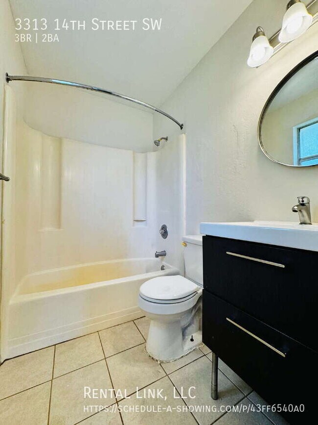 Building Photo - 3313 14th St SW