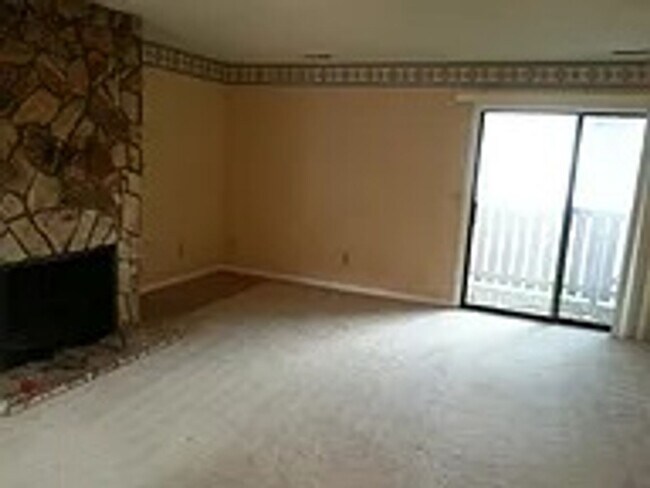 Building Photo - 3697 Heathrow Dr