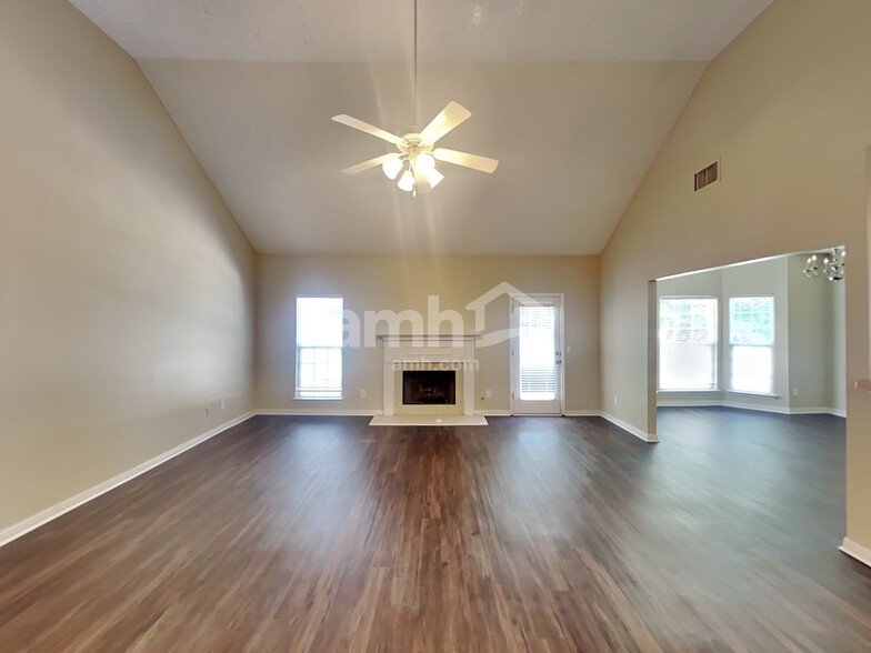 Building Photo - 1308 Oakhall Ln