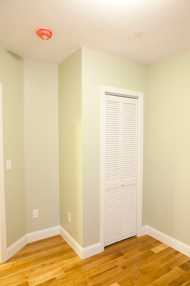 Images are representative samples of the advertised unit. Actual units shown during tours may differ - 25 Darling St