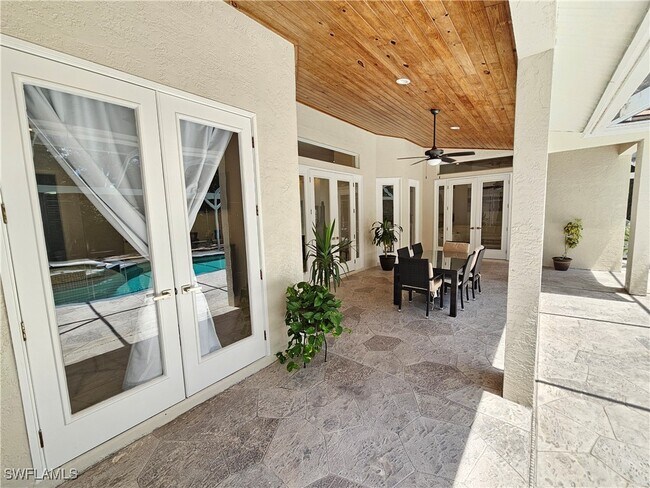 Building Photo - 8122 Wilshire Lakes Blvd