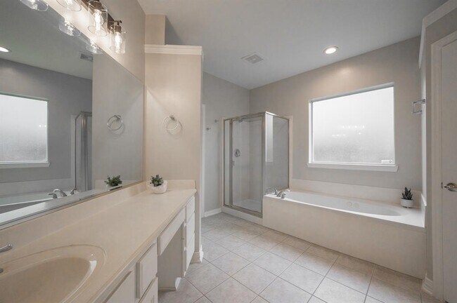 Building Photo - 2373 Indigo Harbour Ln