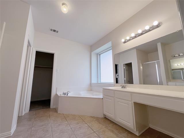 Building Photo - 1632 Pleasant Valley Ln