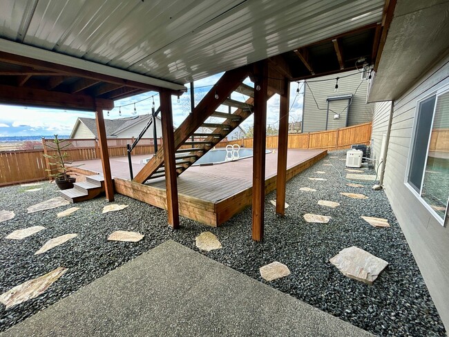 Building Photo - Gorgeous 4 bed 2.5 bath Marysville home