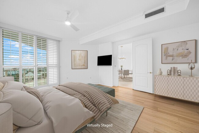 Building Photo - 550 SE Mizner Blvd