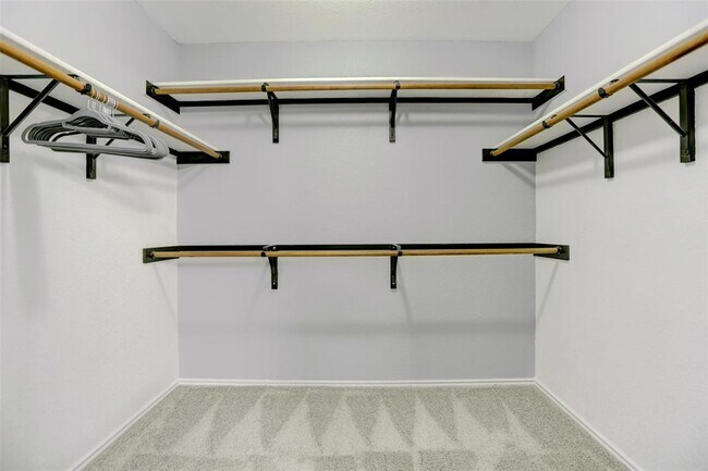 Building Photo - 7107 Thannas Way