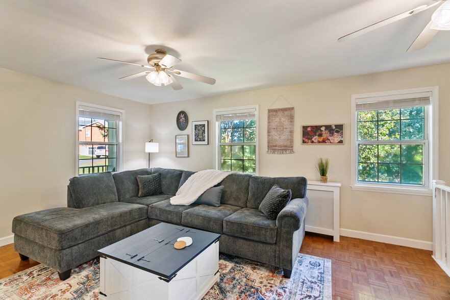 Living room 1 - 1339 Saint Cloud Ave