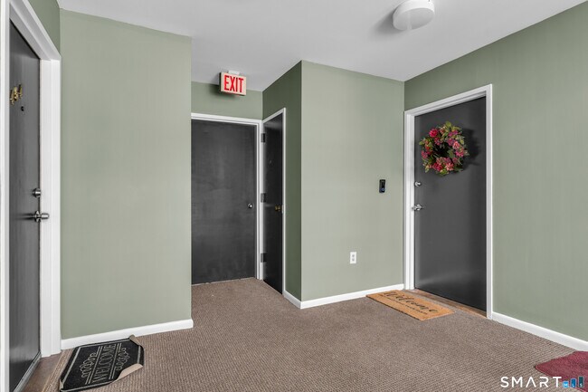 Building Photo - 175 Mill Pond Rd