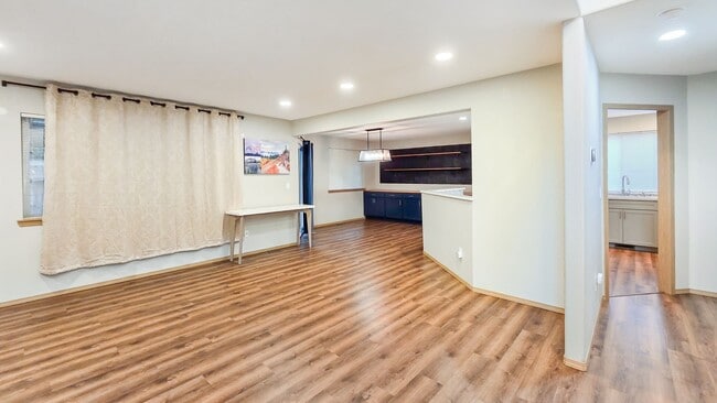 Building Photo - Updated 4-Bed Home Near Future Light Rail ...