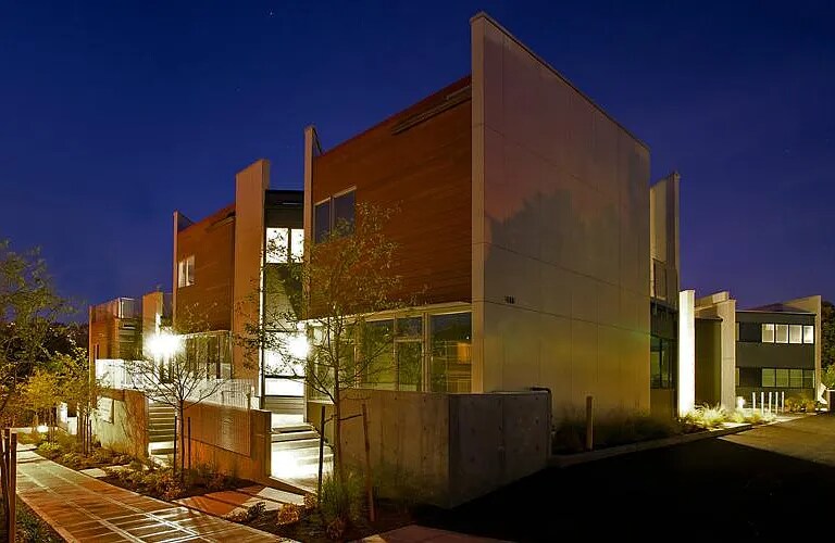 Building Photo - 2311 W Newton St