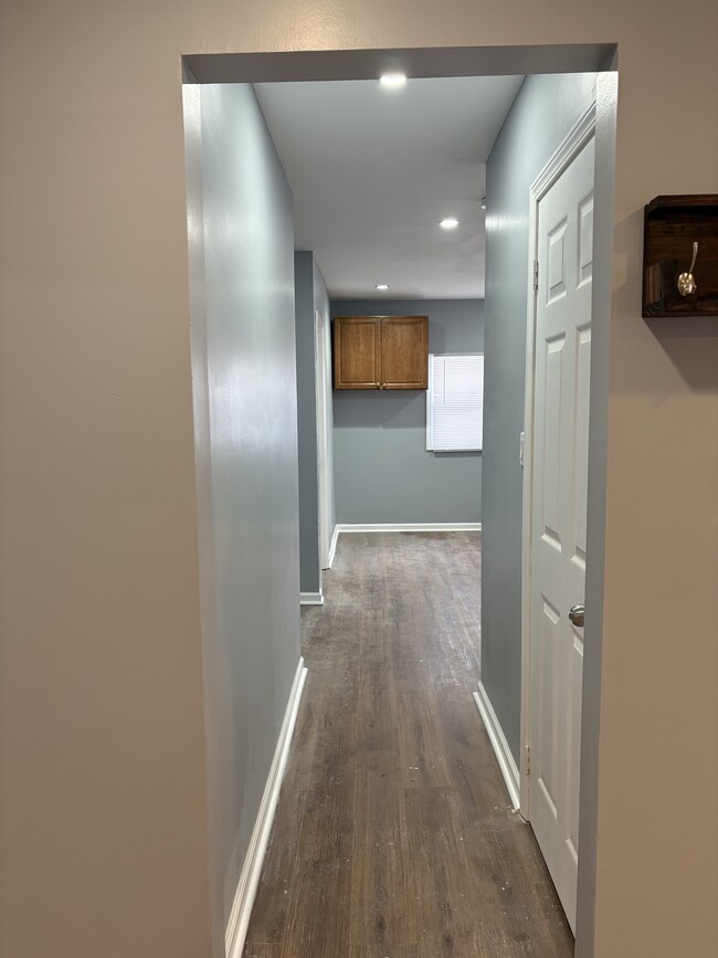 Building Photo - 15886 Northlawn St