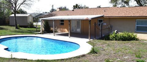 Building Photo - 2753 Foxdale Dr