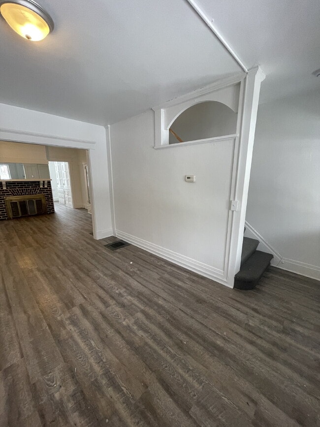 Building Photo - Cozy 3-Bedroom in Greensburg – Walk to Shopping & Dining!