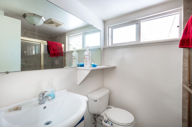 Building Photo - 6340 Wilbur Ave