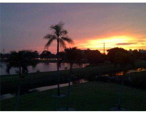 Building Photo - 6654 Villa Sonrisa Dr