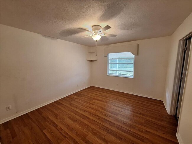 Building Photo - 259 Franca St