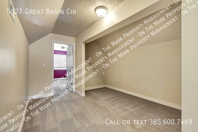 Building Photo - 5027 Great Basin Cir