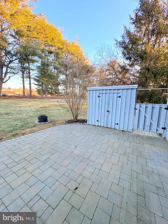 Building Photo - 54 Hillcroft Way