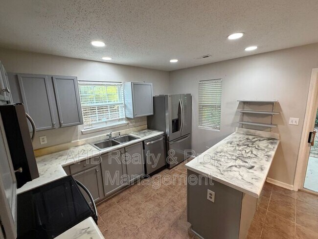 Building Photo - 1047 Oak Blossom Way