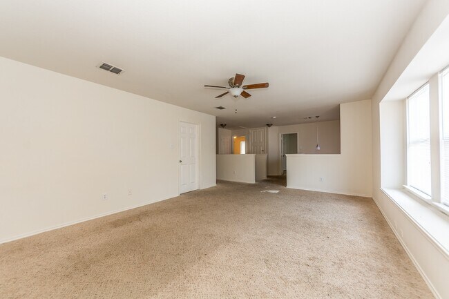 Building Photo - 2905 Frontier Ln