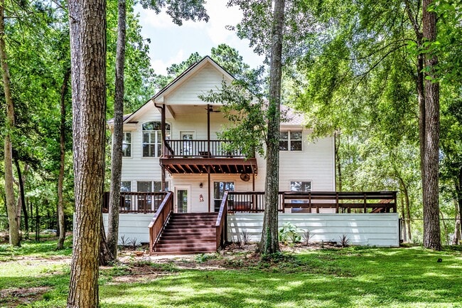 Primary Photo - 1801 Camellia Ct