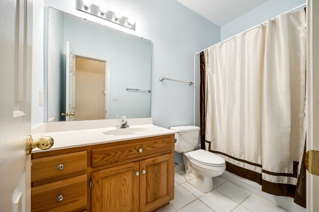 Building Photo - Exceptional 4 Bedroom Ranch in Steele Creek!