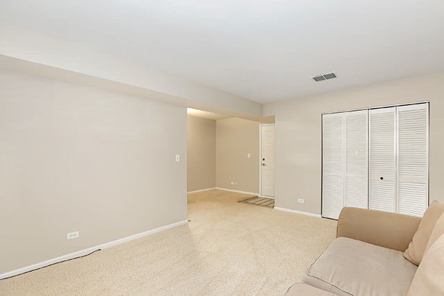 Building Photo - 860 S Insignia Ct