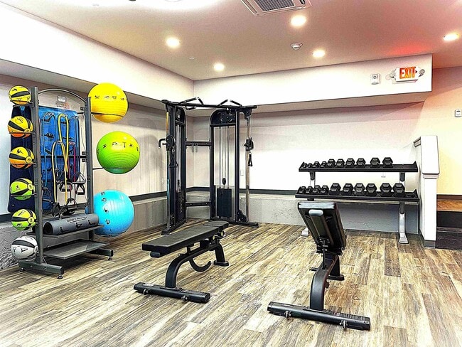 Building Photo - 25 Lowell St