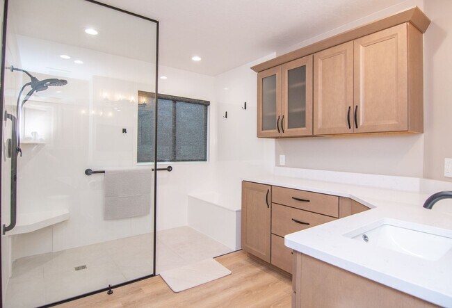 Building Photo - Bountiful Home w/ 2 Car Garage, EV Charger, & Updated Remodeling