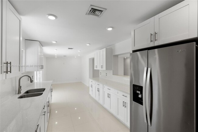 Building Photo - 10501 SW 53rd St