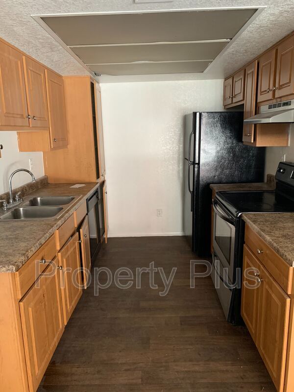 Building Photo - 3810 N Maryvale Pkwy