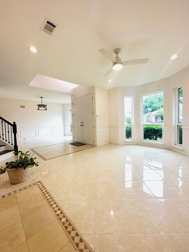 Building Photo - 4808 Nocona Dr