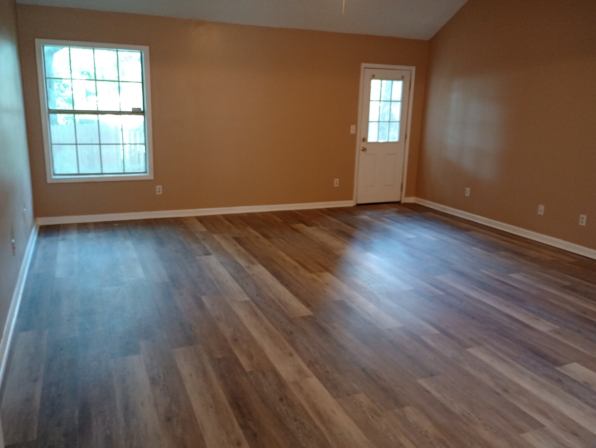 Building Photo - 3208 Quail Ridge Rd