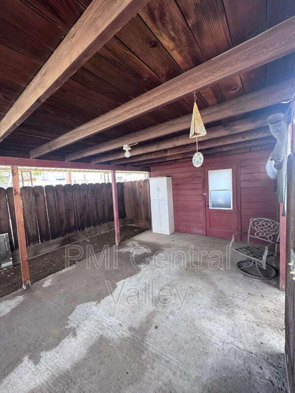 Building Photo - 340 Sperry Ave