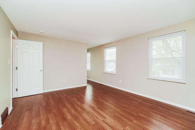Building Photo - 2959 Olivette Rd