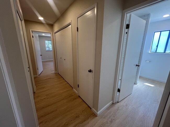 Building Photo - 41256 Sky Vista Pl