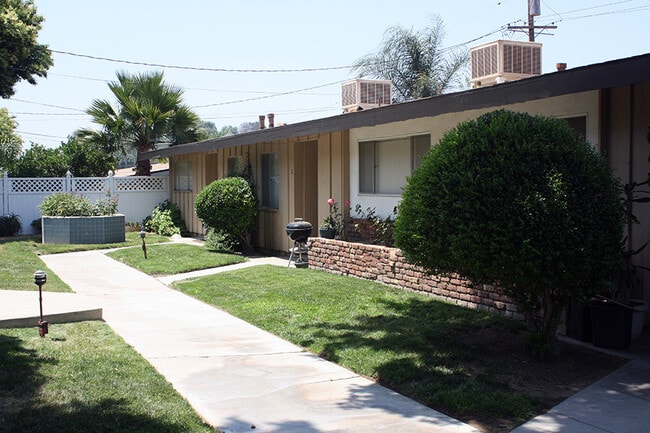Courtyard - 4607 Plaza Ln