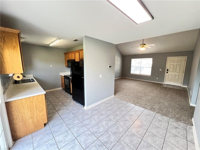 Building Photo - 20835 Justin Dr