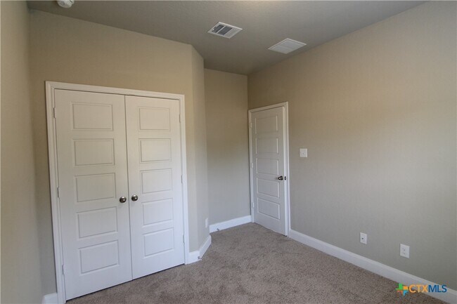 Building Photo - 1259 FM306