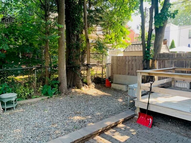 Yard - 112 Marine Rd