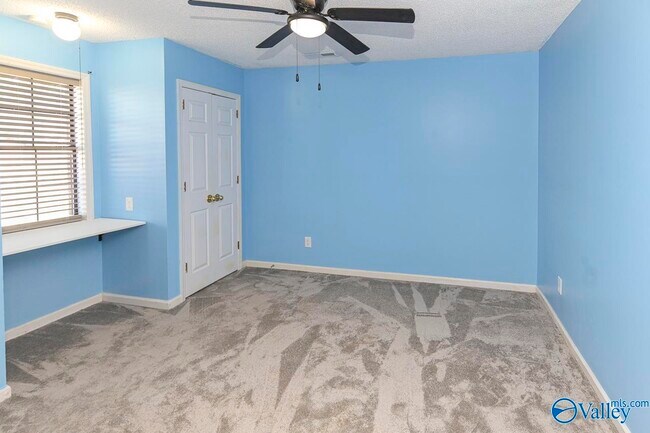 Building Photo - 157 Chanel Dr