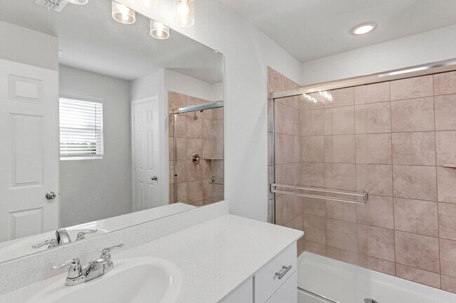 Building Photo - 3 Bedroom Home in Trails of Elizabeth Creek