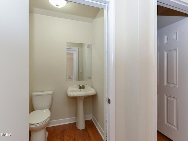 Building Photo - 4916 Western Blvd