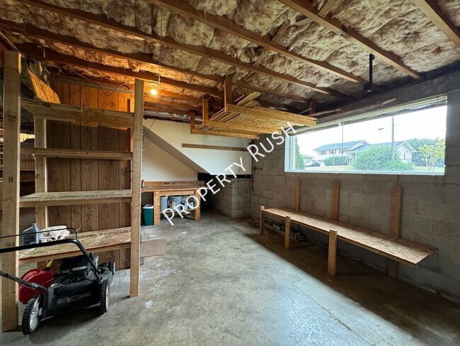 Building Photo - 2307 Arroyo Dr