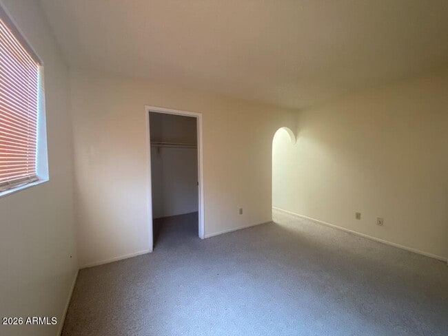 Building Photo - 4606 Paseo Las Palmas